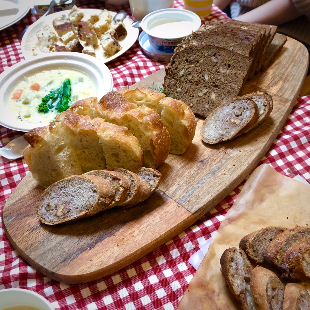 ChiHiR0 さんの 大好きキッチハイク！〜Chihiroの焼き立ておやつパンとハーブティ～
