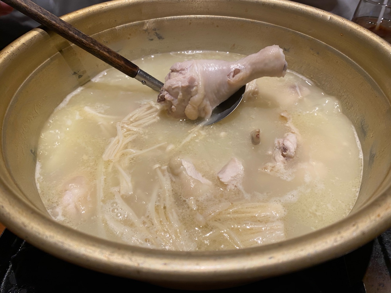 山本牛臓 麻布十番店 さんの 【🎉新店】チーズタッカルビ日本発祥の店で、ジューシーなお肉と、とろとろチーズのハーモニーを楽しもう