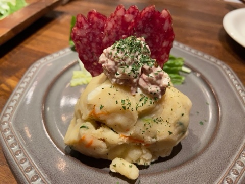 ボブリー 新橋店 さんの 馬肉に興味ある人集合！ウエスタンな大衆酒場にウマい馬肉を食べに行こう