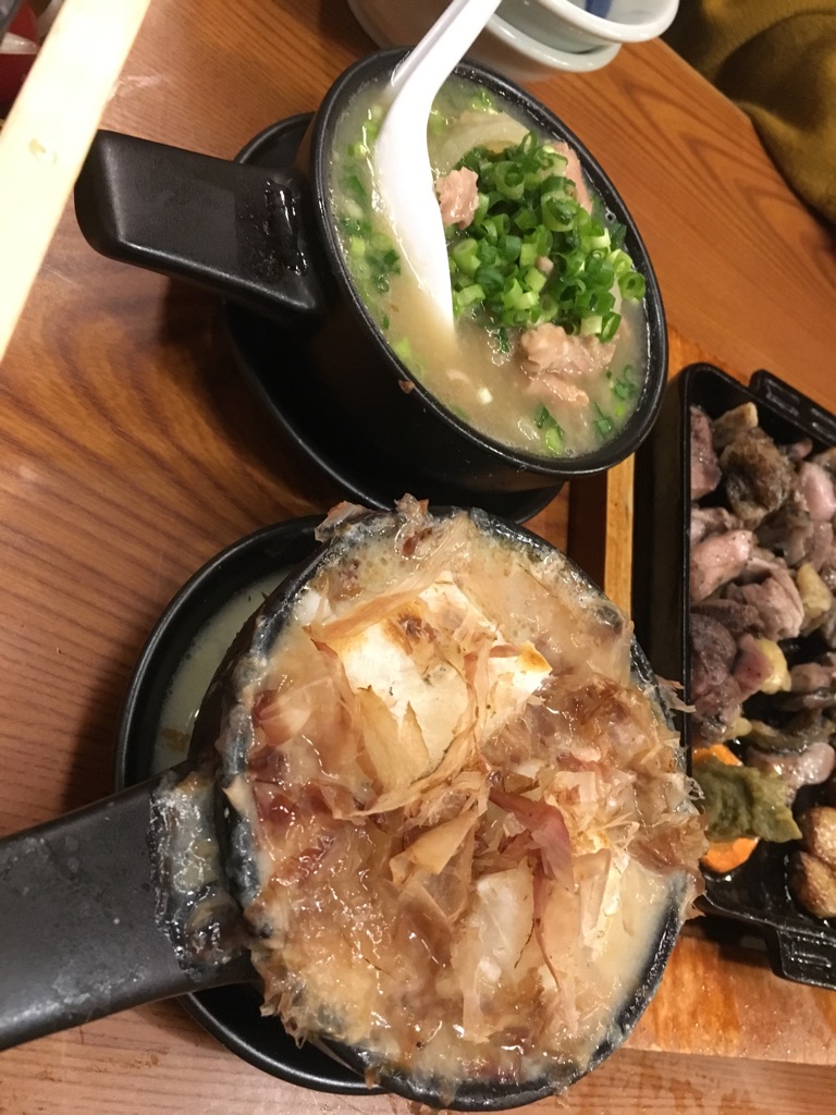 鳥番長 総本店(とりばんちょう) さんの 炭火で焼いた熱々ジューシーな焼き鳥を楽しもう！