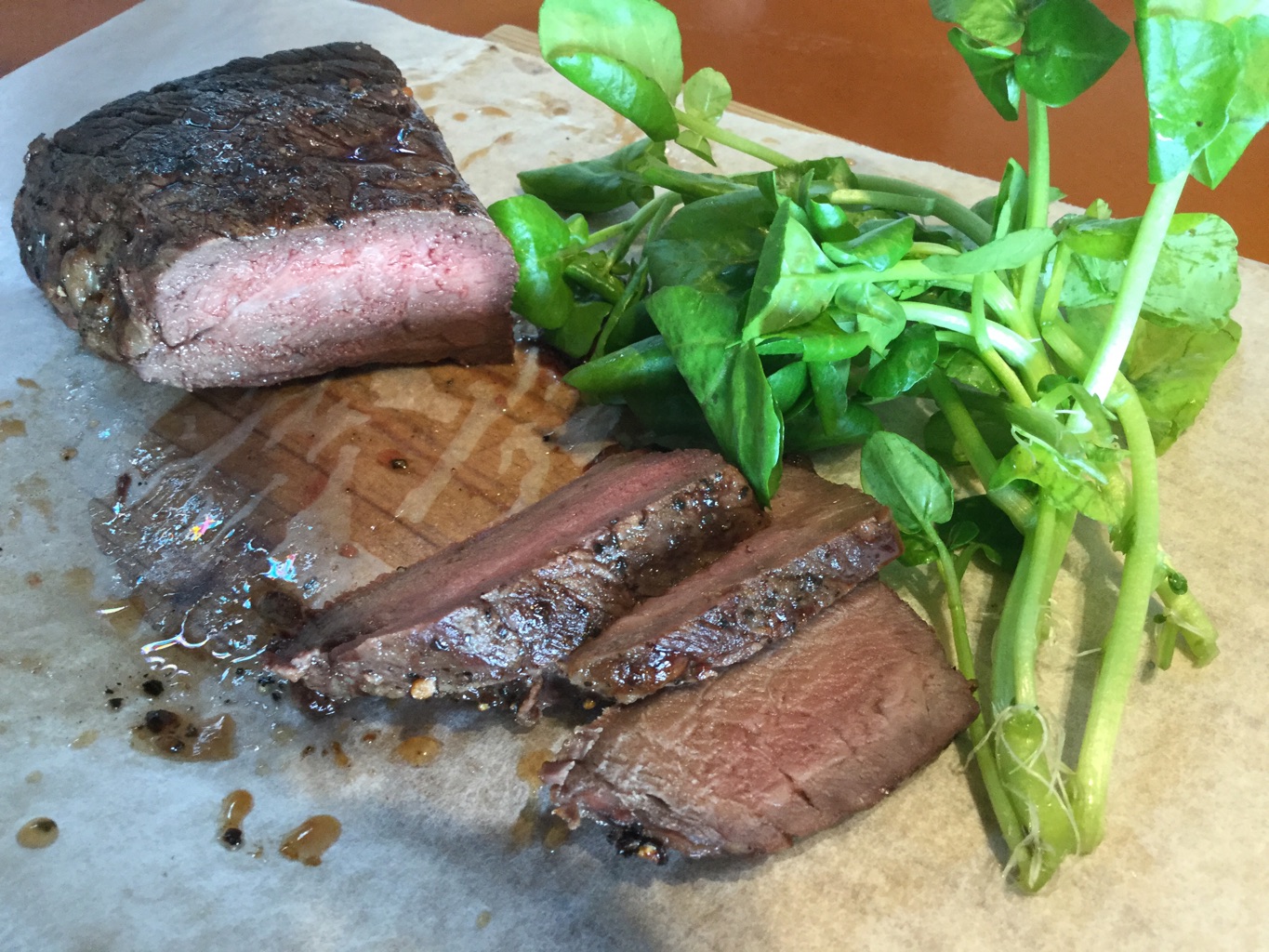 日本草地畜産種子協会 さんの 北海道八雲町の大草原でのびのび育った、北里八雲牛を牛カツで味わおう。＜2/19(金)締切＞