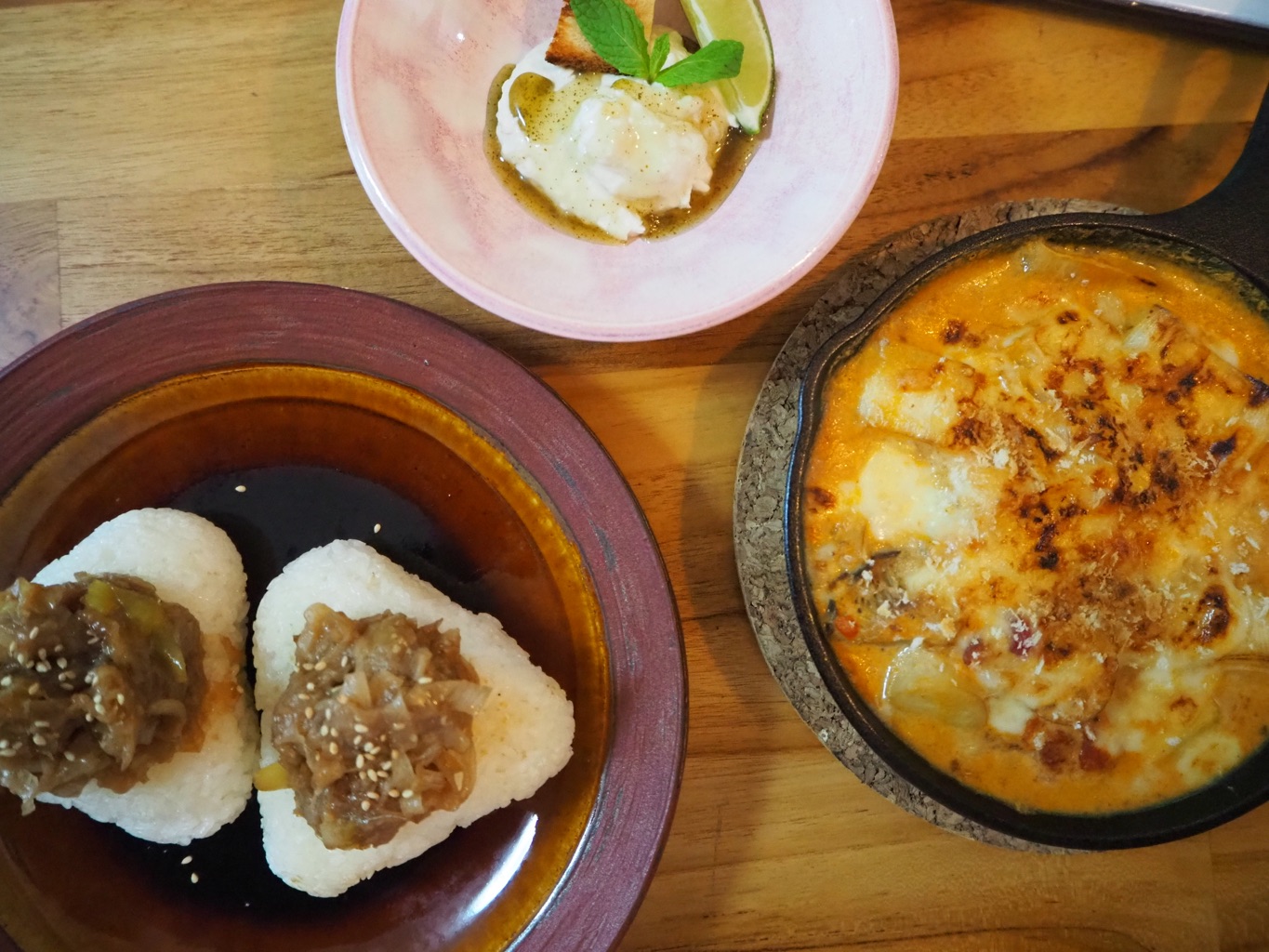 滋賀県甲賀市 さんの 主役の味を忍ばせる、とろっと甘い“忍葱”！滋賀県甲賀市のブランド米や味噌と一緒に、その奥深さを味わおう。