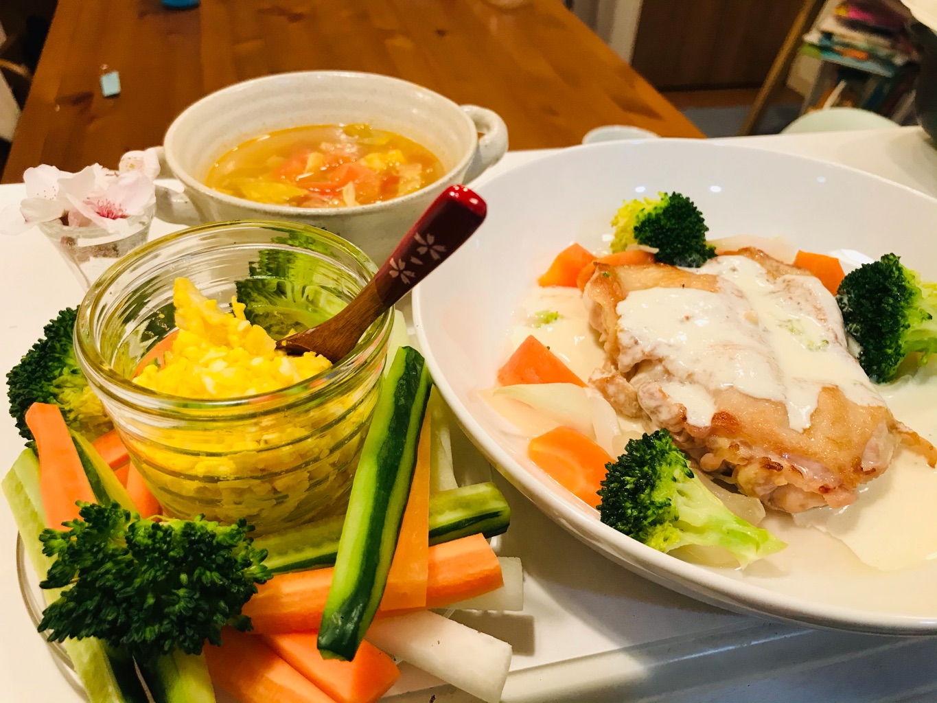 高知県アンテナショップ まるごと高知 さんの ゆず好きにはたまらない！高知県産のゆずとフレンチが出会った創作料理を、シェフとつくって堪能しよう。